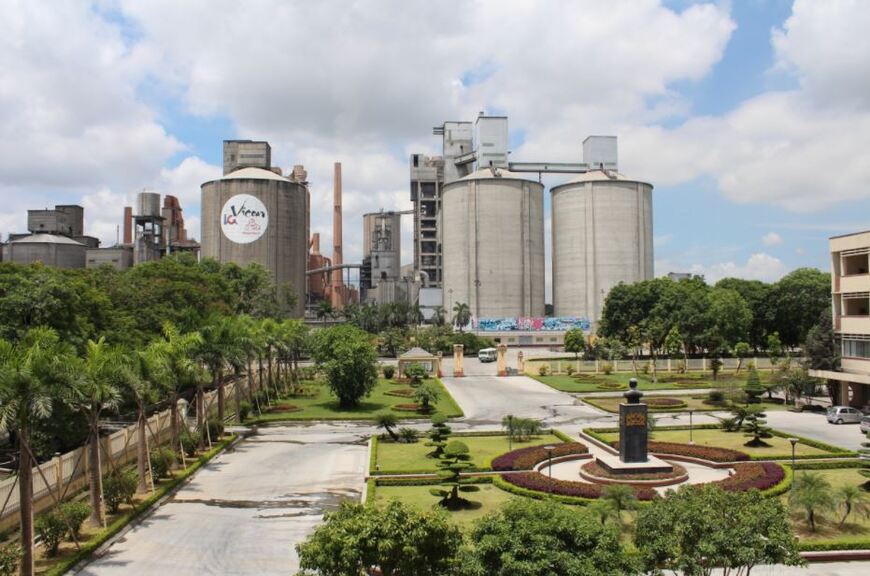 Nhà máy sản xuất xi măng Hoàng Thạch