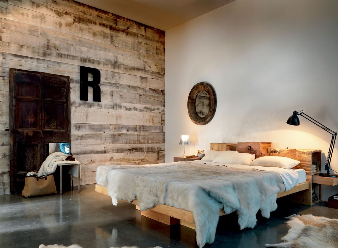 Phòng ngủ Vintage với tường gỗ mộc mạc